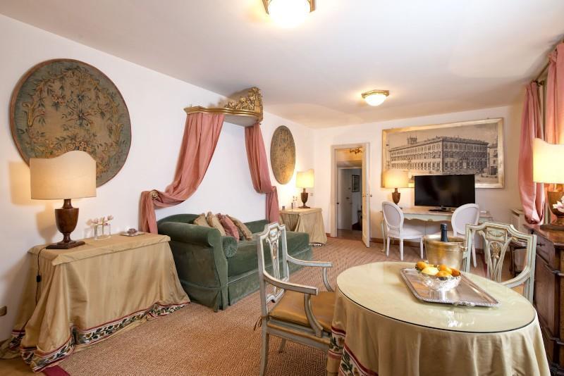 Residenza Ruspoli Bonaparte Ρώμη Δωμάτιο φωτογραφία